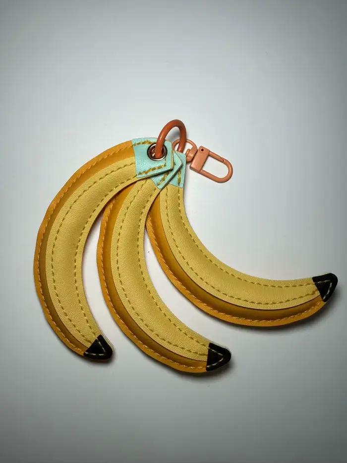 Nouveau pendentif banane exquis en cuir haut de gamme, texture de qualité supérieure, pendentif de n