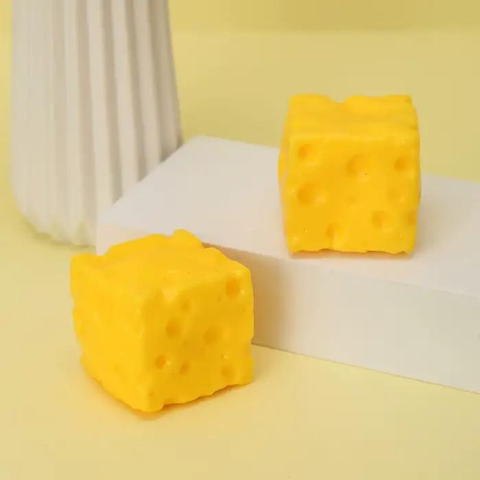 Cube de fromage surdimensionné de 11 cm pour le pressage et le soulagement du stress, fromage géant