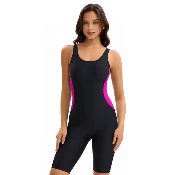 Maillot de bain une pièce modeste pour femme, coupe athlétique dos nageur avec shorty, couvrant enti