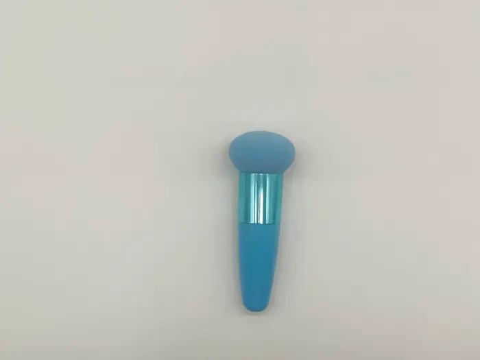 Pinceau de maquillage avec poignée pour femme, éponge cosmétique, outils de beauté professionnels, à