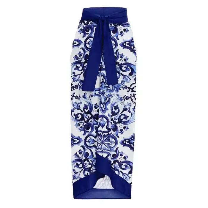 Offre spéciale de la saison Bikini deux pièces ensemble bleu porcelaine imprimé rétro plage vacances
