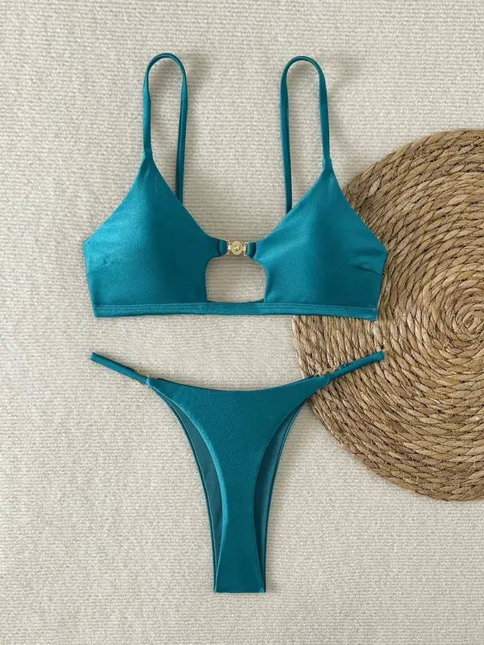 Bikini string sexy 2026 pour femme, de luxe, avec ornements métalliques, découpes, push-up, micro ma