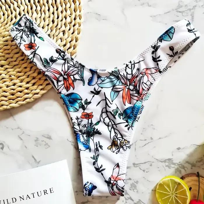 Sexy fleur maillot de bain imprimé femmes slips V forme Bikini bas brésilien string