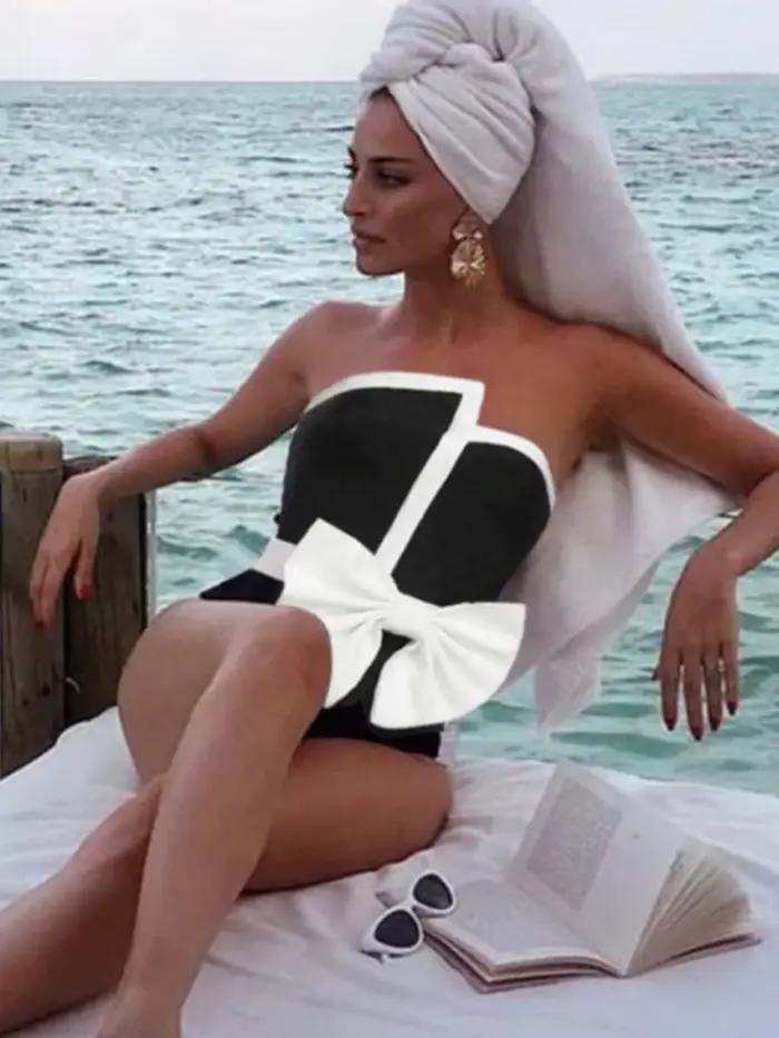 Maillot de bain une pièce noir et blanc pour femmes