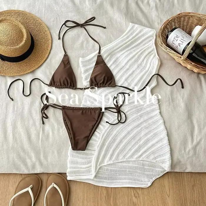 Ensemble bikini triangle marron pour femme avec cache-maillot blanc à une épaule