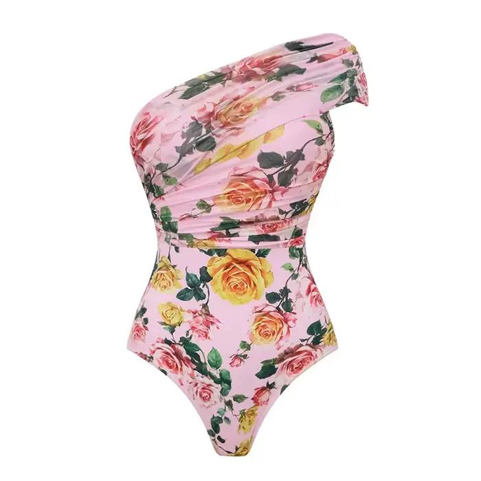 Maillot de bain une pièce 2026 avec paréo tendance pour femme