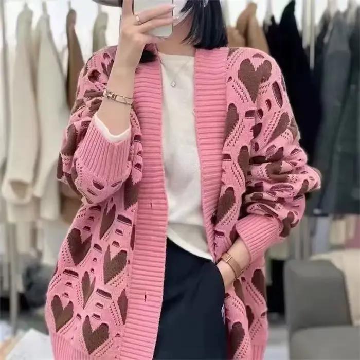 2025 dame grande taille 4xl tricots haut automne hiver femme col en v Cardigans pull paresseux vent femmes épaississement tricot Cardigan