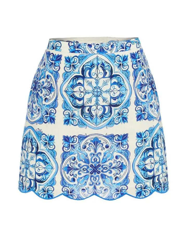 Maillot de bain une pièce imprimé et jupe de plage