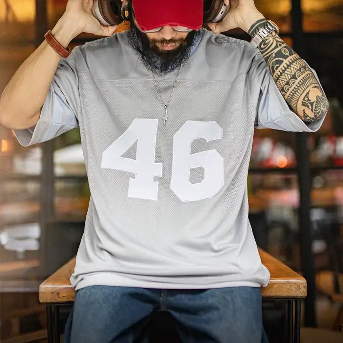 Maillot de football respirant en maille pour homme Maden, style rétro américain, coupe ample et légère, à manches courtes, pour le sport et les loisirs, idéal pour l'été et le quotidien