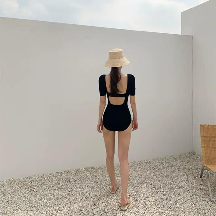 Version coréenne couleur unie évider maillot de bain conception mince maille coupe dos nu