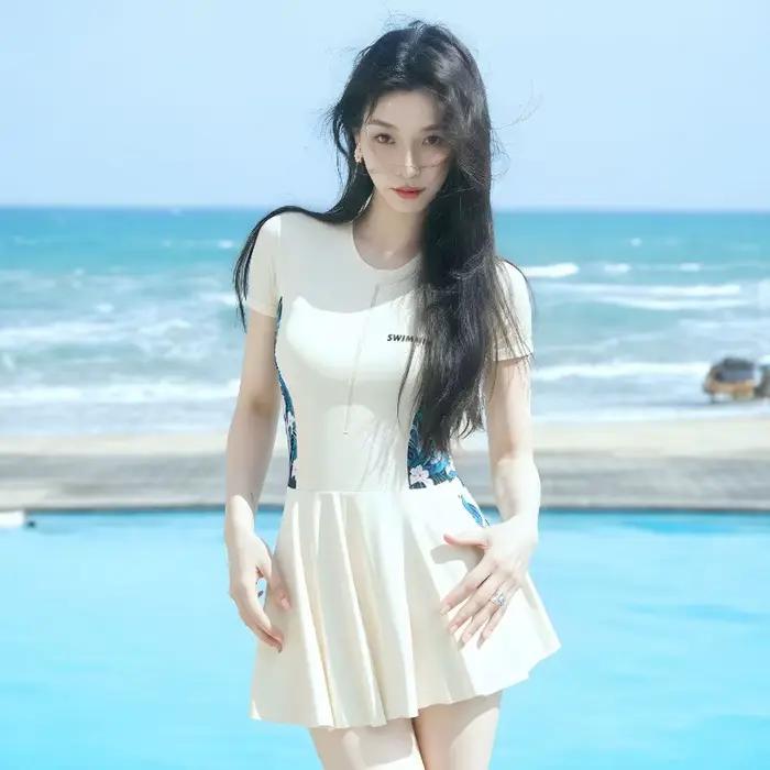 Maillot de bain une pièce pour femme