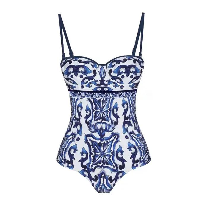 Maillot de bain une pièce imprimé porcelaine bleue et blanche