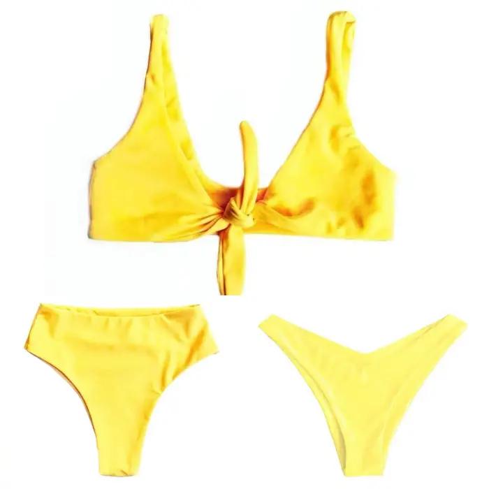 Maillots de bain et maillots de bain jaunes, librement assortis