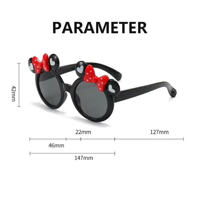 Nouveaux enfants mignon dessin animé UV400 lunettes de soleil garçons filles couleurs en plein air enfants Protection solaire lunettes de soleil bébé Sport nuances lunettes