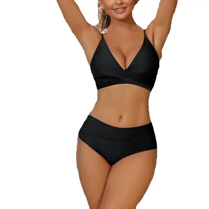 Maillot de bain deux pièces femme avec col en V et torsade élégant pour plage et piscine occasions spéciales