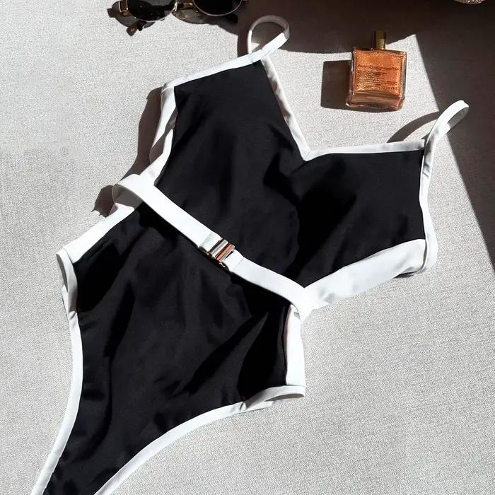 Sexy femmes une pièce maillot de bain