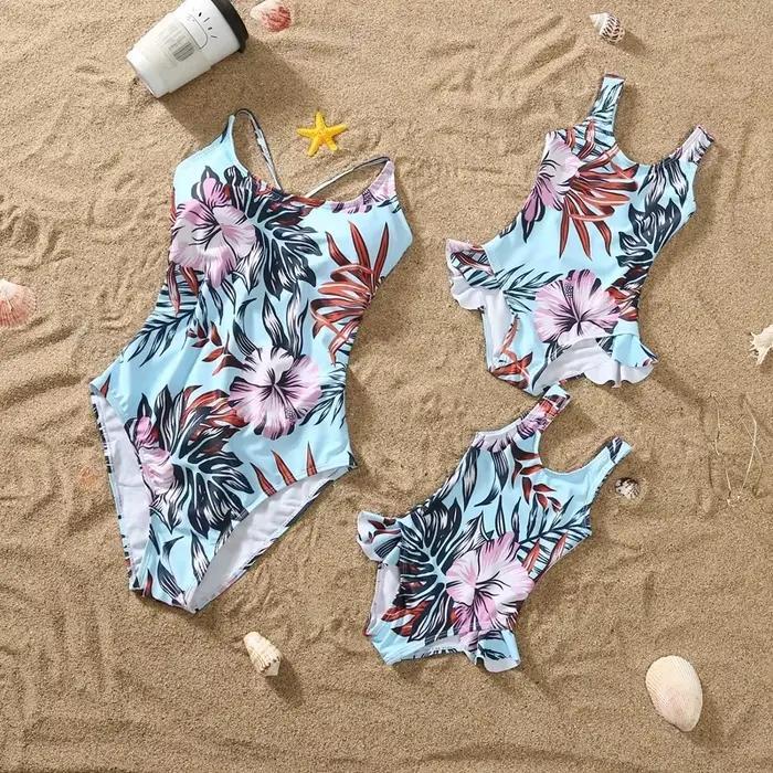 Maillot de bain une pièce à volants, motif Floral, pour maman et fille, short de bain pour papa et fils, tenues assorties pour la famille, vêtements de plage, nouvelle collection 2024