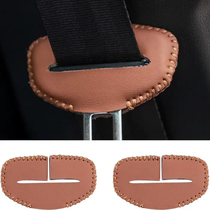 Les boucles de ceinture de sécurité de voiture sont des accessoires utilisés pour embellir la décoration intérieure d'un véhicule.