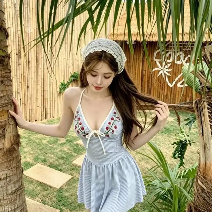Maillot de bain une pièce brodé pour femmes