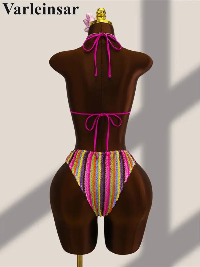 Maillot de bain une pièce coloré à rayures