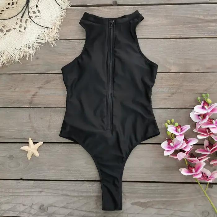Maillot de bain une pièce sans manches