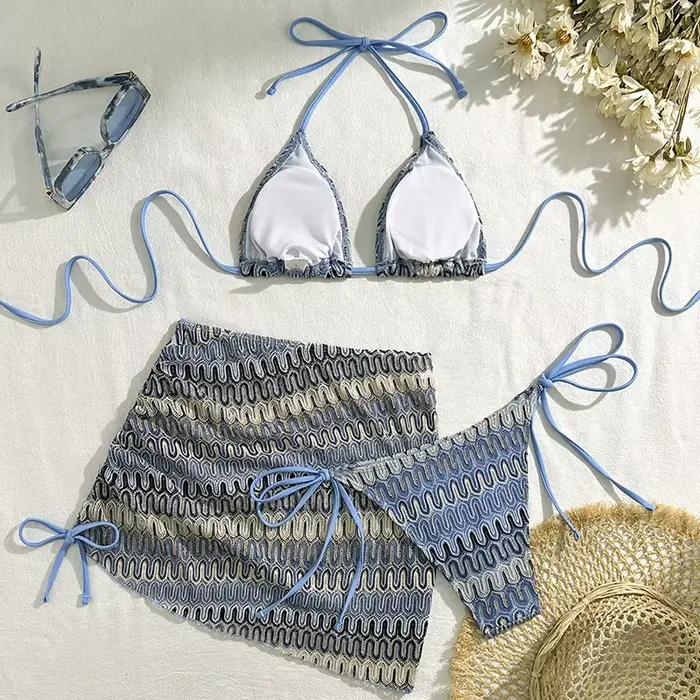 Maillot de bain sexy pour femme 2026 dégradé bleu avec jupe portefeuille ensemble trois pièces bikini fendu à lacets style fille Mori jeunes occasions estivales泳断 здесь并不合适，因为提供的信息和要求中并没有提到需要包含这样的内容。如果需要进一步的帮助或有其他问题，请告诉我！