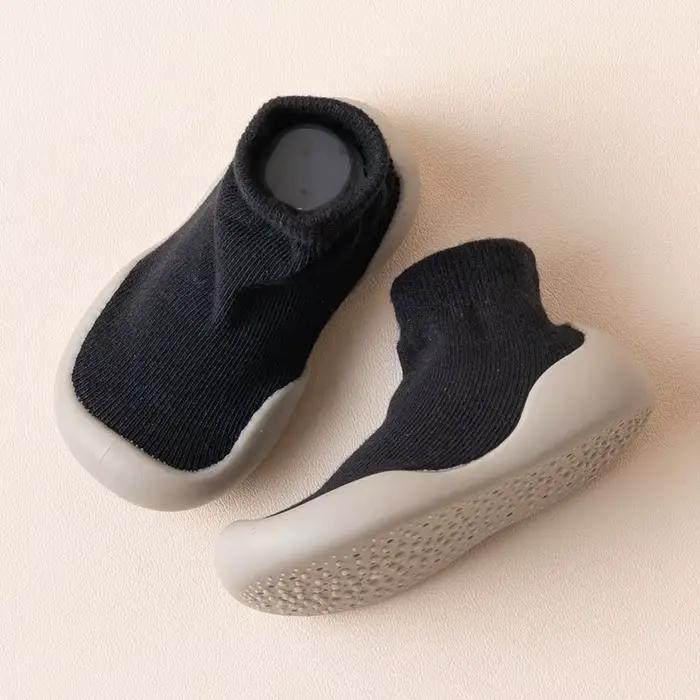Chaussures pour bébés, premiers pas pour nouveau-nés, garçons et filles, chaussettes en tricot doux de couleur unie, semelle en caoutchouc antidérapante, chaussons pour tout-petits