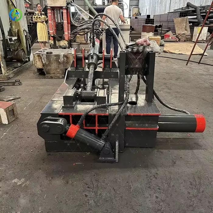 Presse à blocs métalliques personnalisée équipée de moules sur mesure pour le traitement des déchets métalliques
