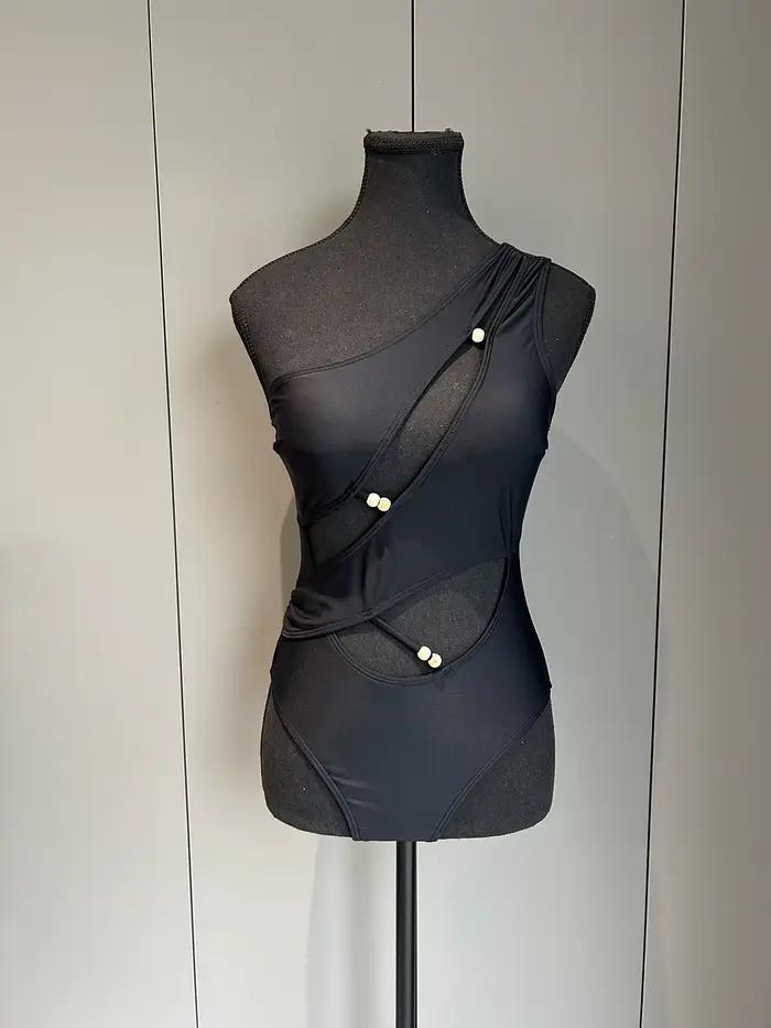 Maillot de bain asymétrique sexy pour femme avec découpes