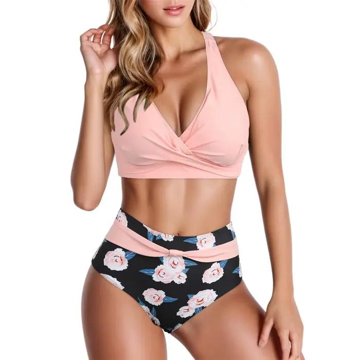 Maillot de bain rouge à pois