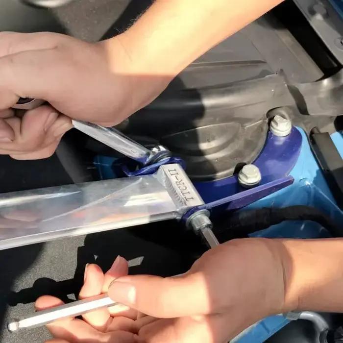 Barre de support de tour supérieure avant, barre de moteur de voiture, barre stabilisatrice de tour supérieure avant pour BMW série 1 3 F20 F21 F30 2017 2018 2019