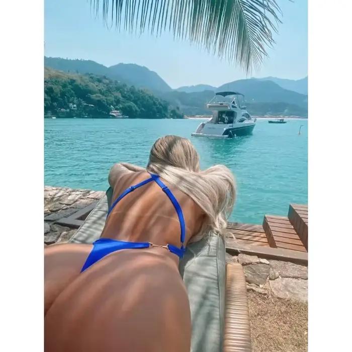 Maillot de bain une pièce bleu uni