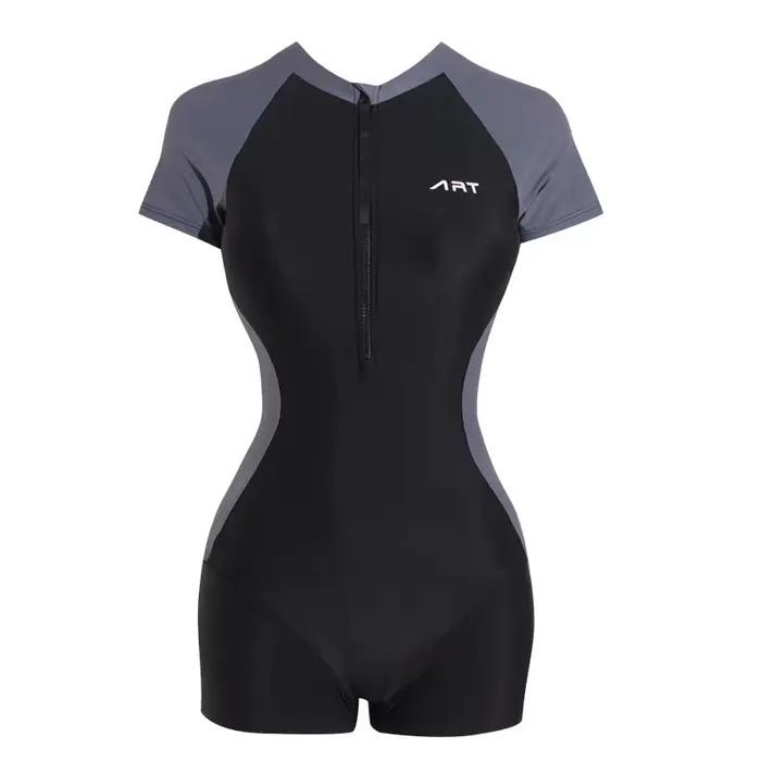 Maillot de bain une pièce à manches courtes pour femmes