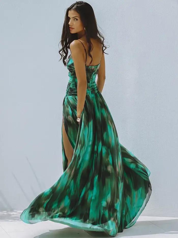 Nouveau Maillot de Bain Une Pièce Imprimé Vert 2026 pour Femme avec Jupe Parapluie Fendue – Tenue de Plage Estivale