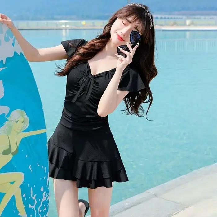 Maillot de bain une pièce amincissant