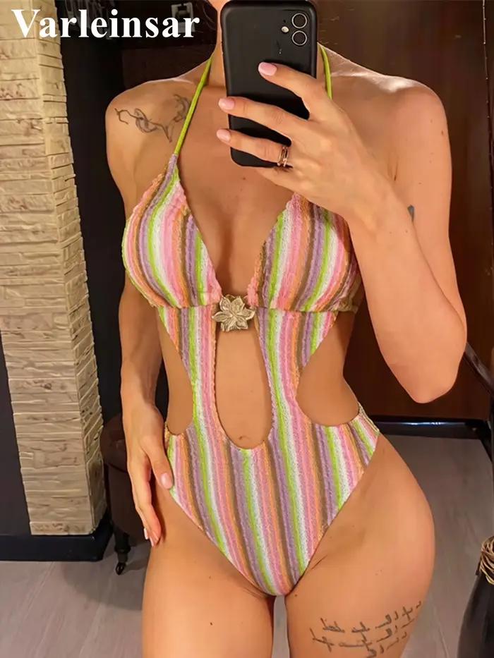 Maillot de bain une pièce coloré à rayures