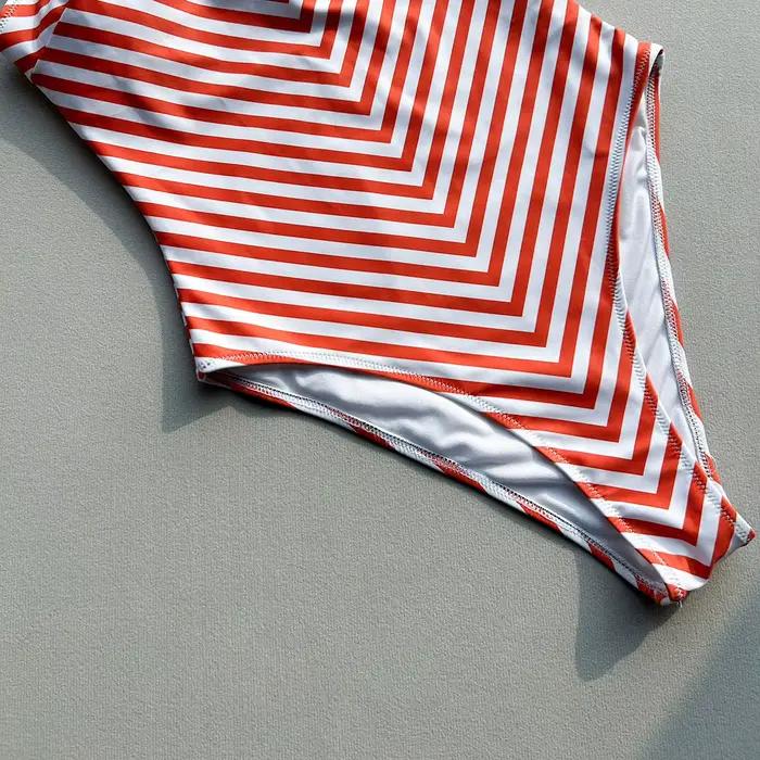 Vintage rouge rayé une pièce maillot de bain 2026 été Push Up rembourré dos nu Bikini plage