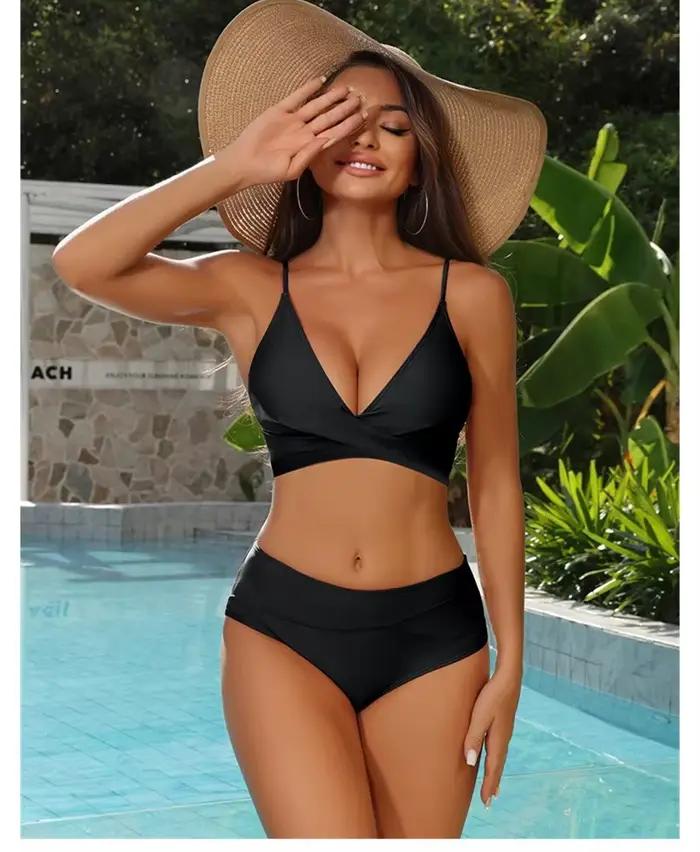Maillot de bain deux pièces femme avec col en V et torsade élégant pour plage et piscine occasions spéciales