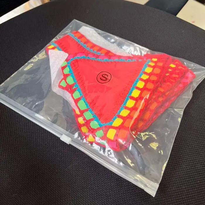 Maillot de bain rouge élastique