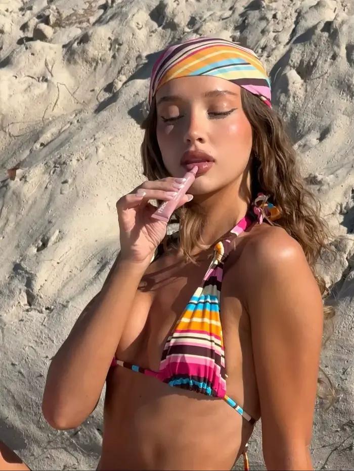 Nouveau bikini sexy rayé avec jupe