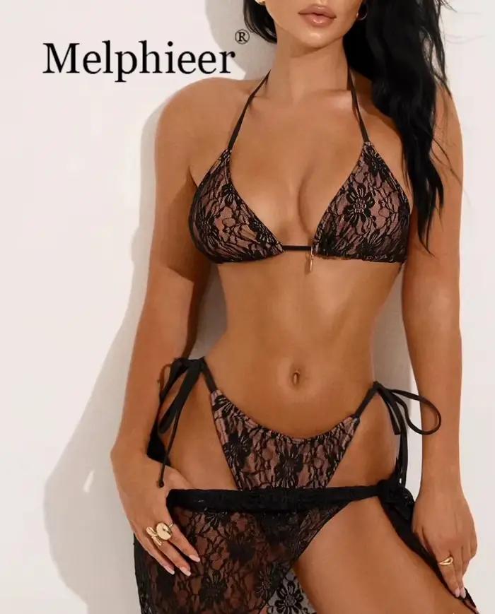 Maillot de bain trois pièces en tissu dentelle