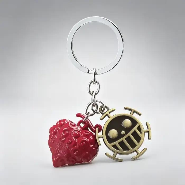 Porte-clés One Piece Trafalgar Law Fruit du Diable, mignon style dessin animé, pendentif 2D personnalisé pour couple, accessoire d'animation, vente en gros