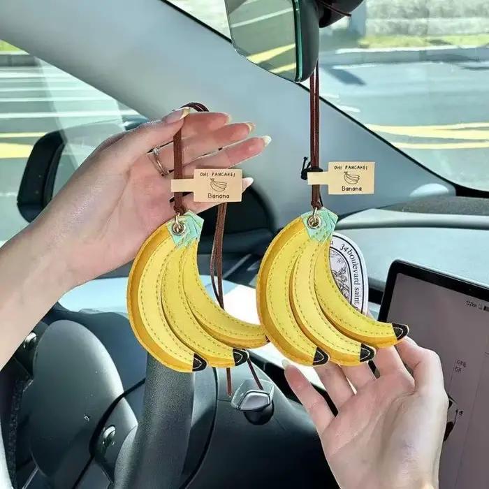Porte-clés en cuir PU pour femmes, mignon, banane, pêche, breloques, fruits, pendentifs de sac, étanche, accessoires de sac, décor de mode