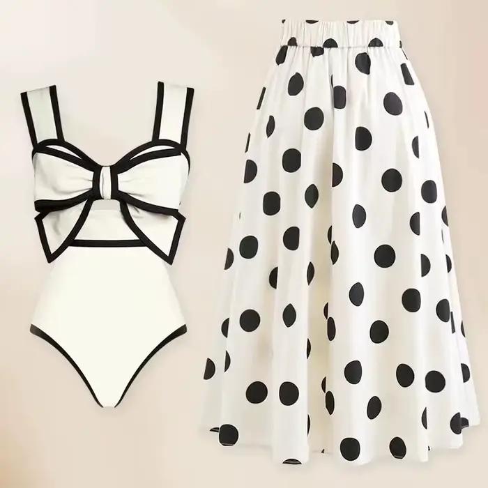 Maillot de bain une pièce rétro noir et blanc