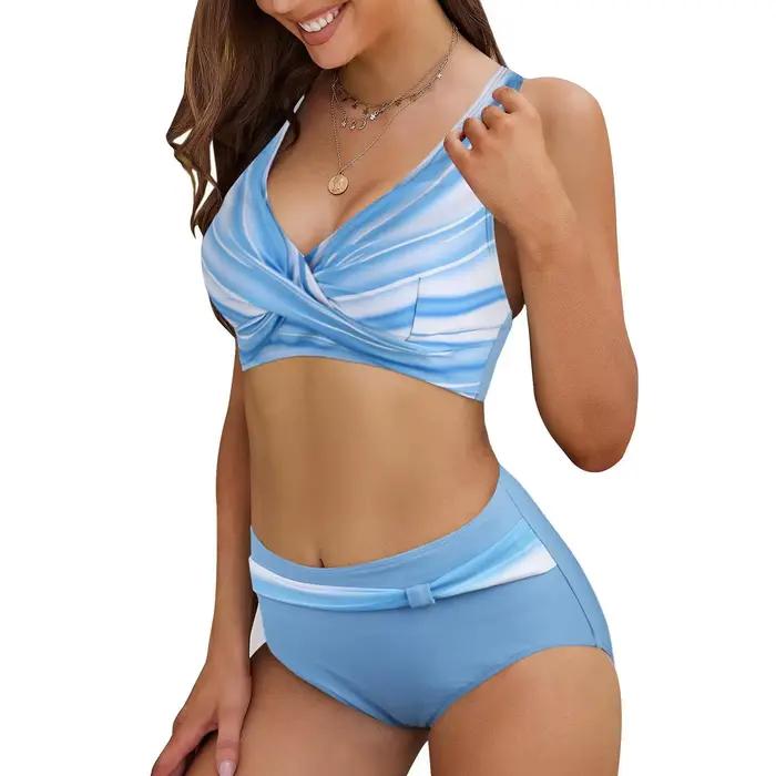 Maillot de bain rouge à pois