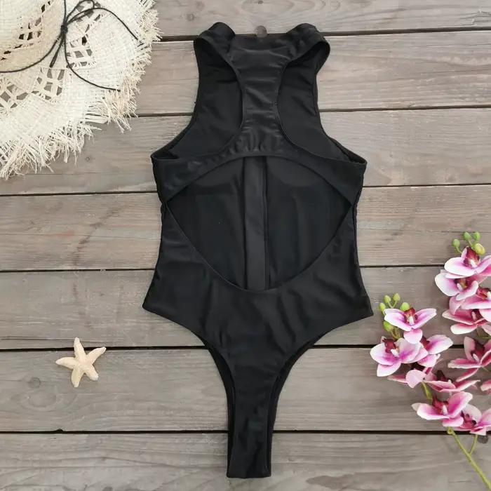 Maillot de bain une pièce sans manches