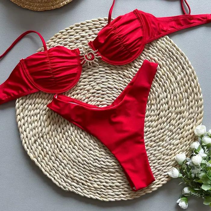 Ensemble de bikini sexy en métal orné