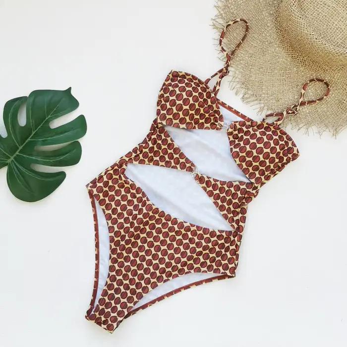 Maillot de bain une pièce découpé pour femme avec foulard