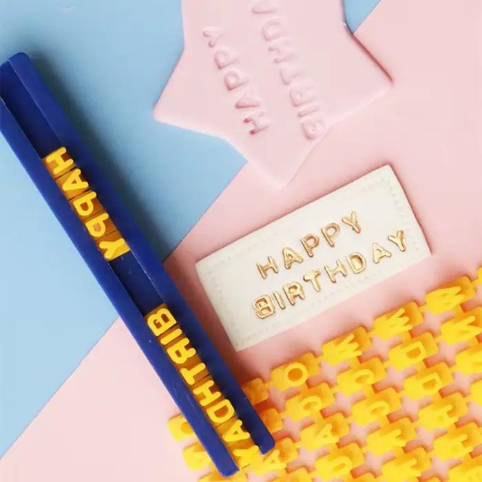 Emporte-pièce outils de décoration Alphabet lettre presse timbre gaufrage pochoirs pâte à sucre Fondant moule Biscuits moules de cuisson