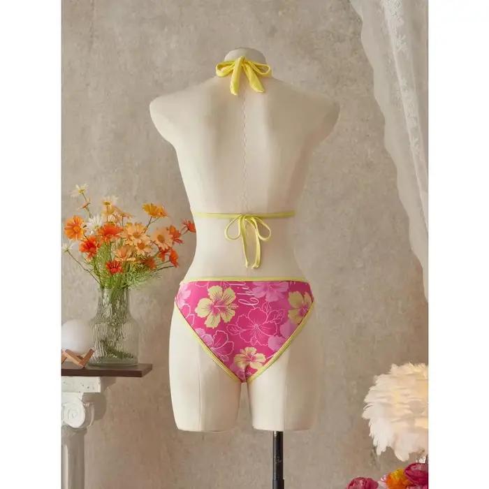 Ensemble Bikini floral trois pièces pour femmes élégant avec jupe cover-up et maillot de bain pour plage vacances et fêtes à la piscine